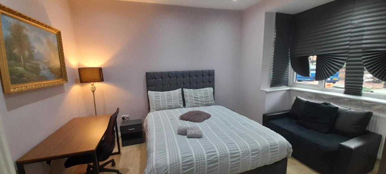 Comfy Fenia Stay London Ngoại thất bức ảnh