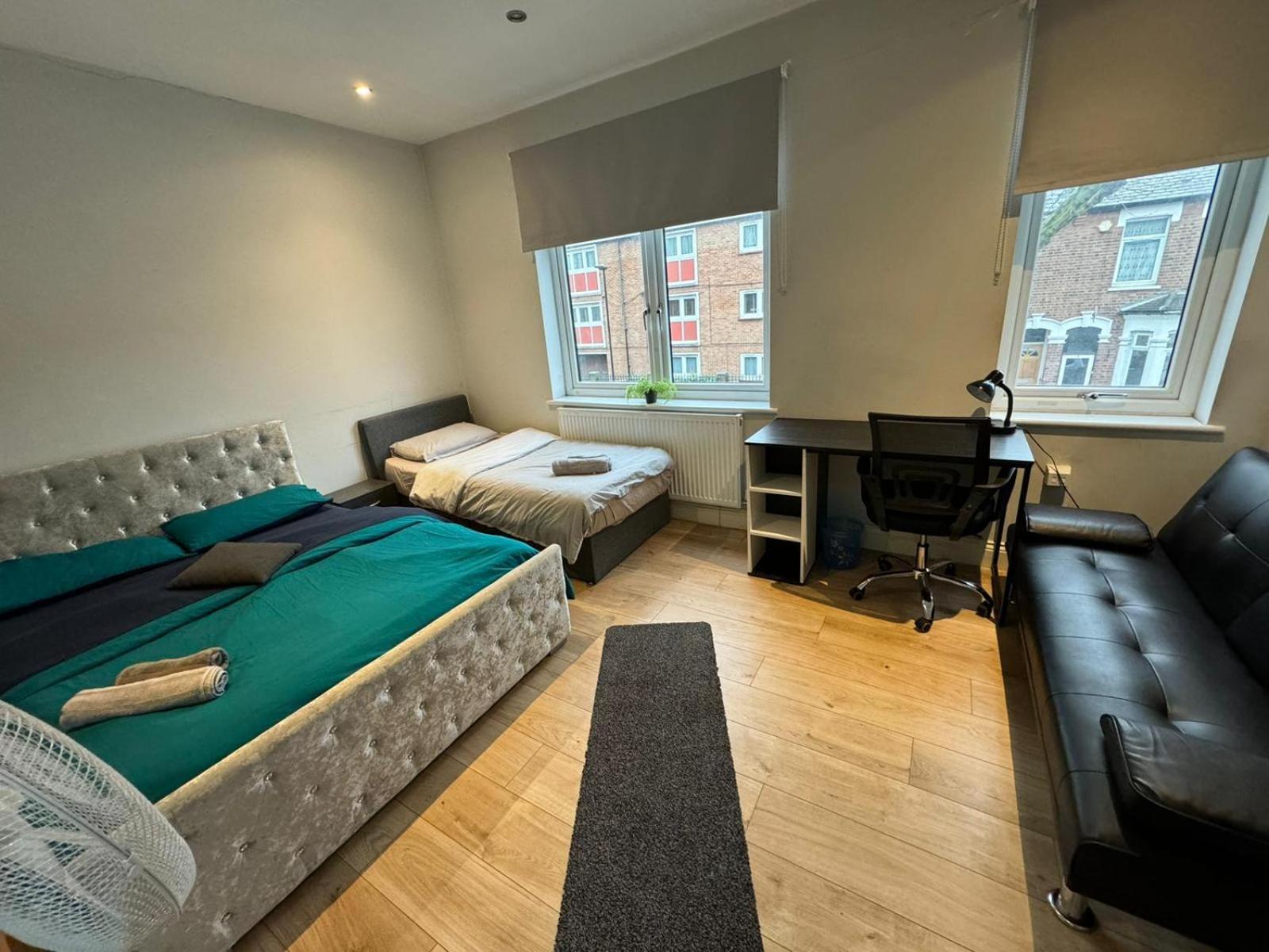 Comfy Fenia Stay London Ngoại thất bức ảnh