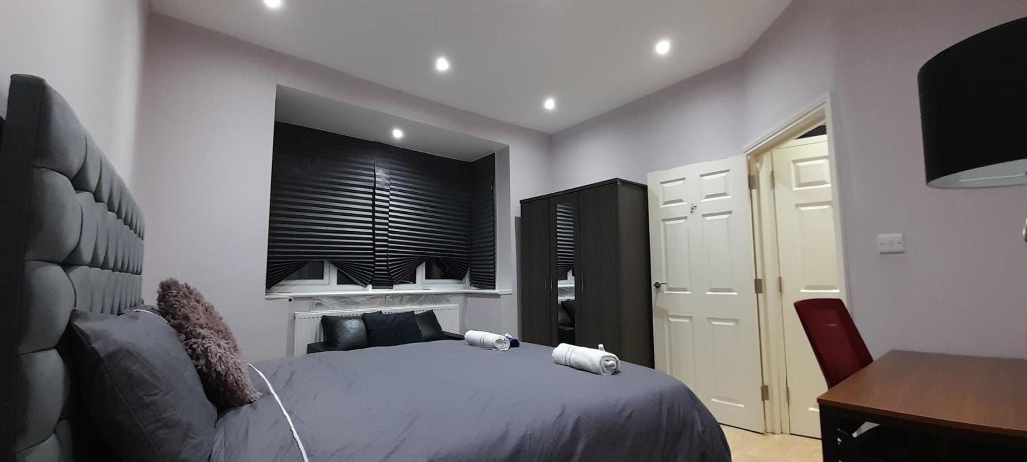 Comfy Fenia Stay London Phòng bức ảnh