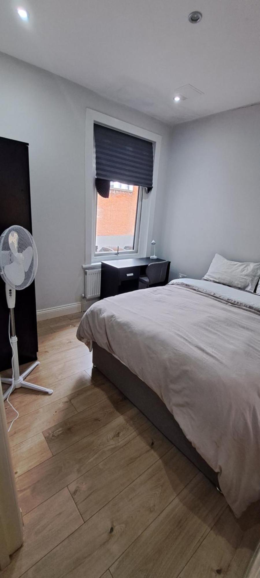 Comfy Fenia Stay London Phòng bức ảnh