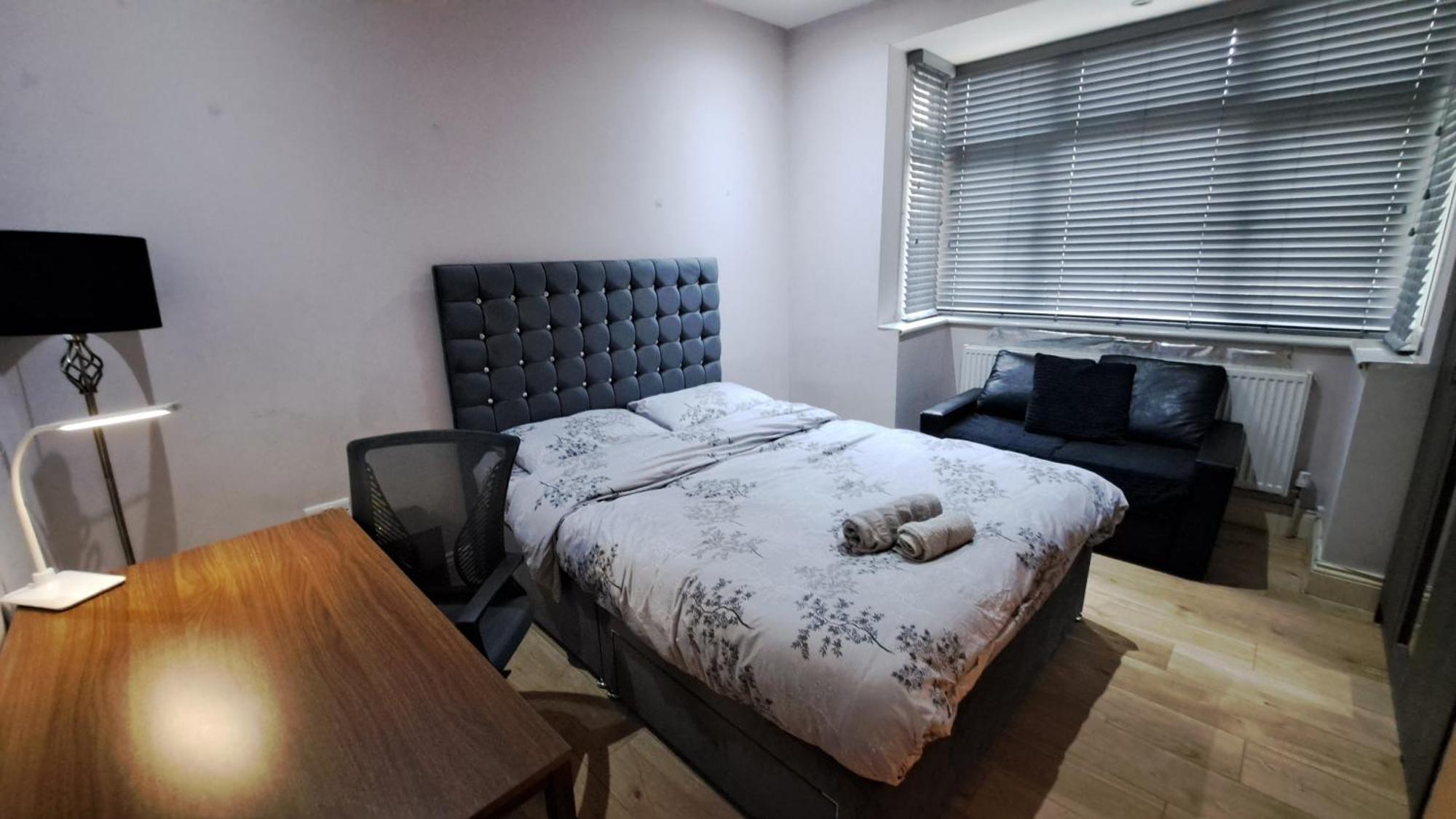 Comfy Fenia Stay London Ngoại thất bức ảnh