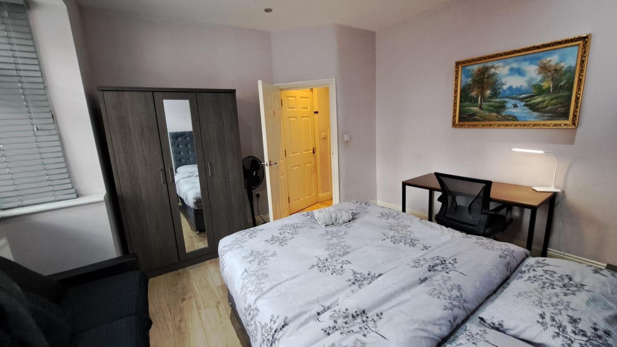 Comfy Fenia Stay London Ngoại thất bức ảnh
